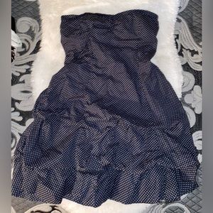 Short strapless dress